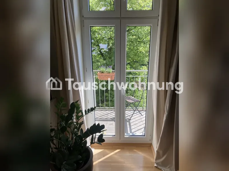 Tauschwohnung: 80 m² große 2-Zimmer-Altbauwohnung mit 2 Balkonen — photo 1